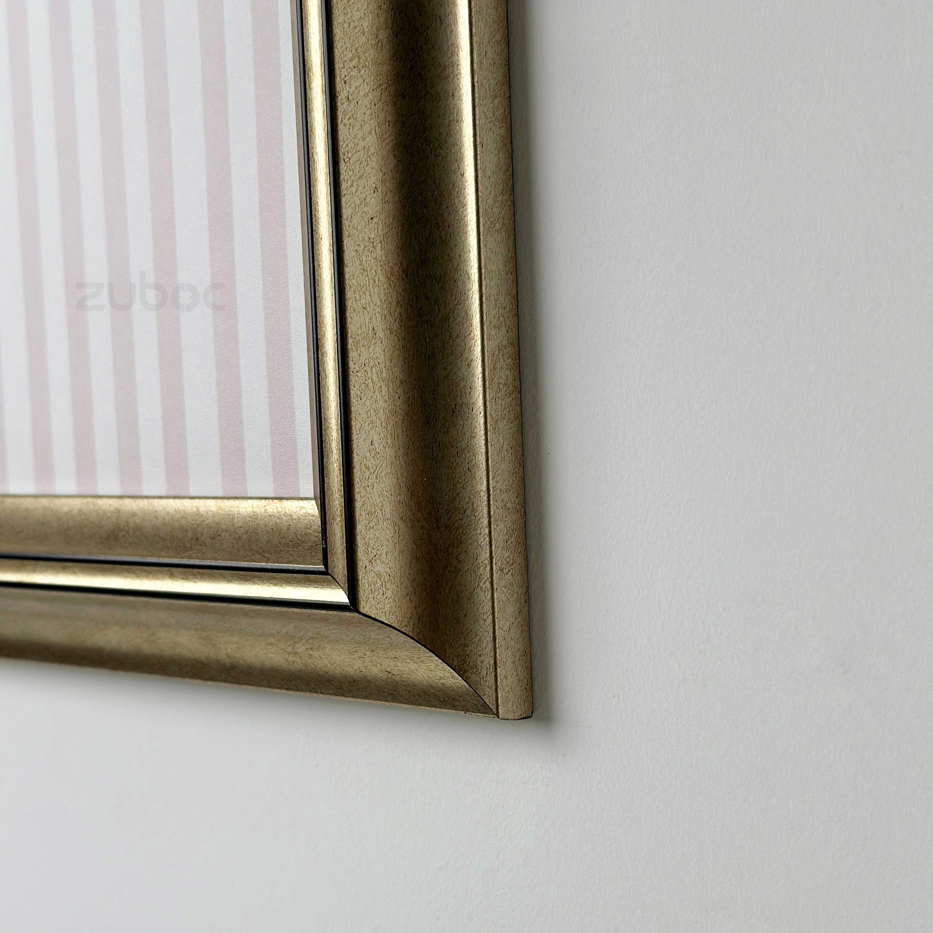 Antique Gold Photo Frame (12*12”)
