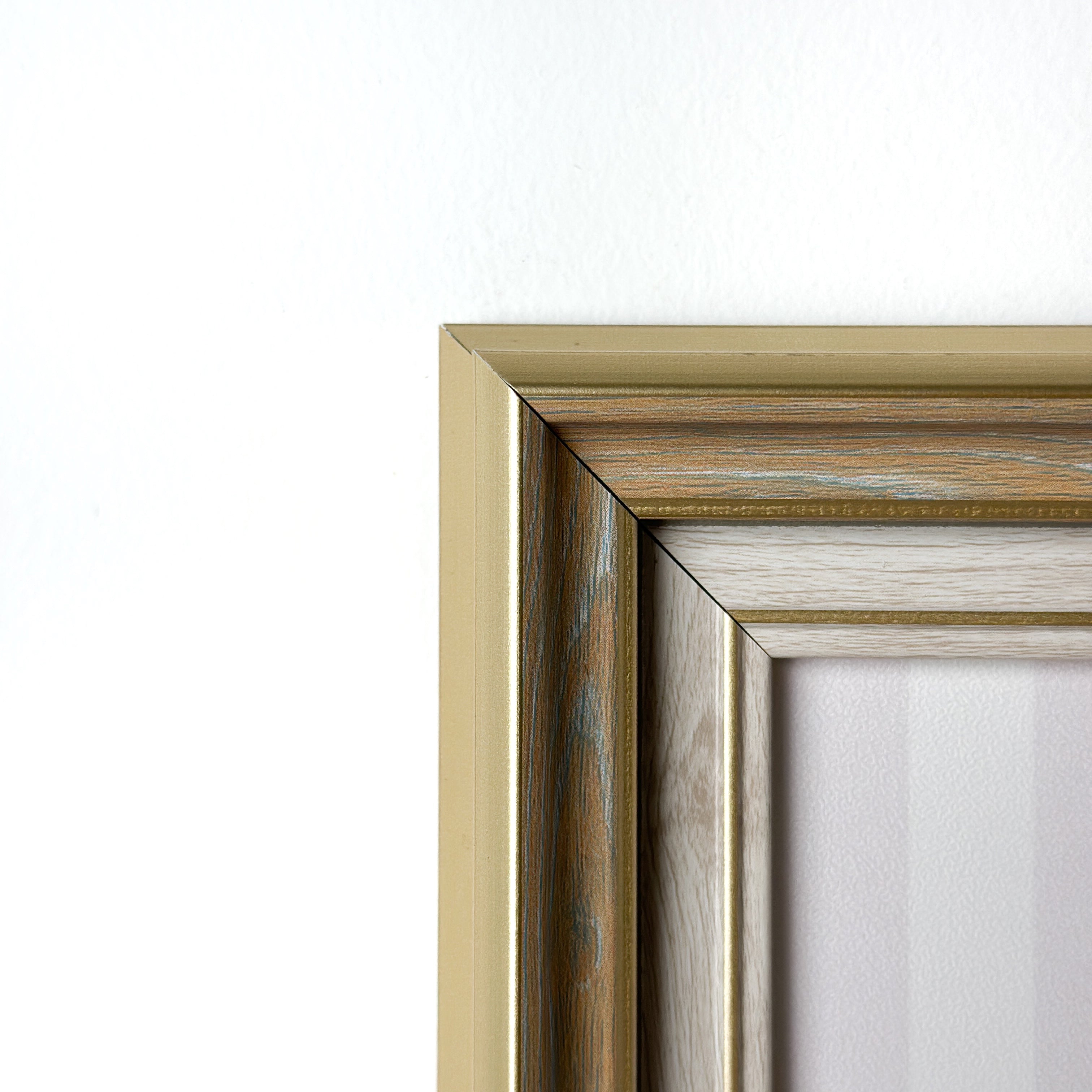 Golden Vintage Photo Frame (A5)