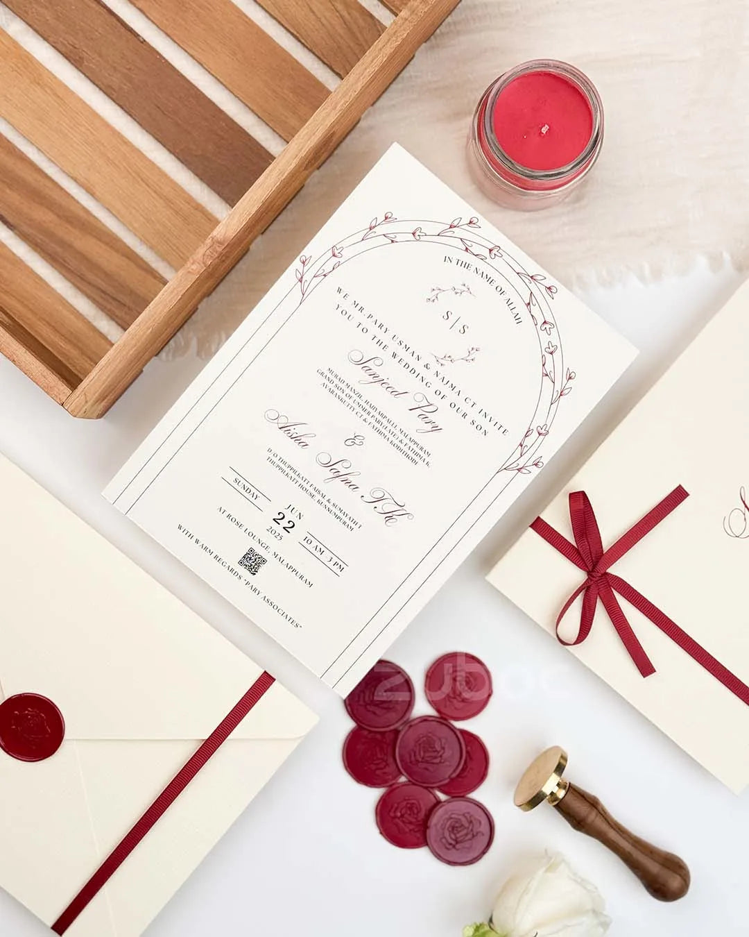 Customized Fall in Love Wedding Invitation Suites (Set of 50)