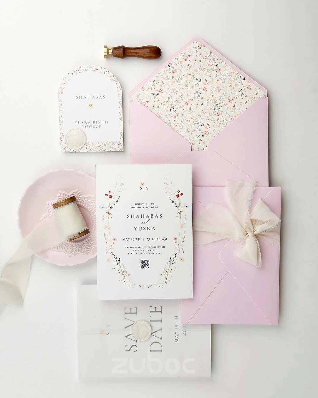 Customized Floral Bloom Wedding Invitation Suites (Set of 50)