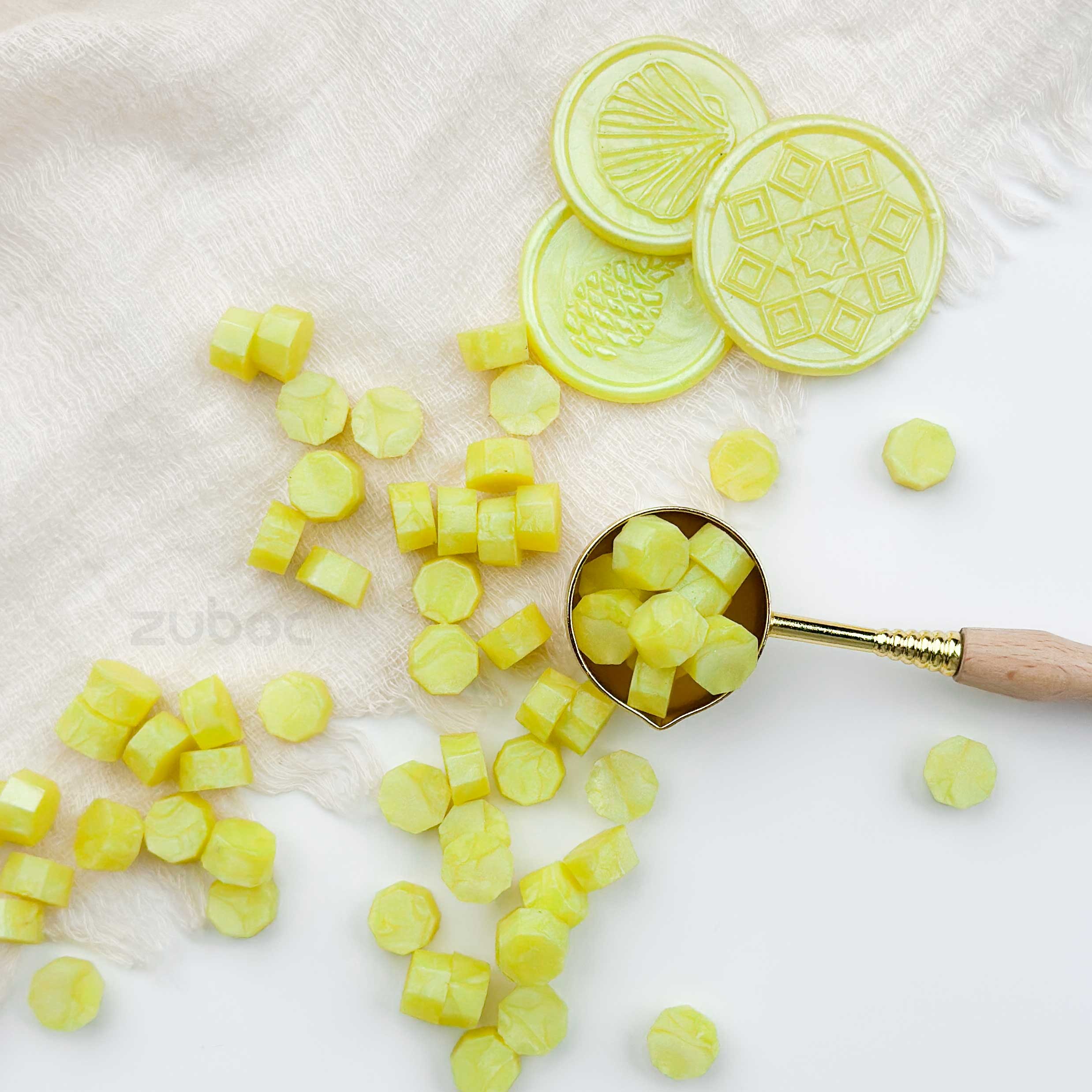 Green Yellow Wax Beads - 30 Grams