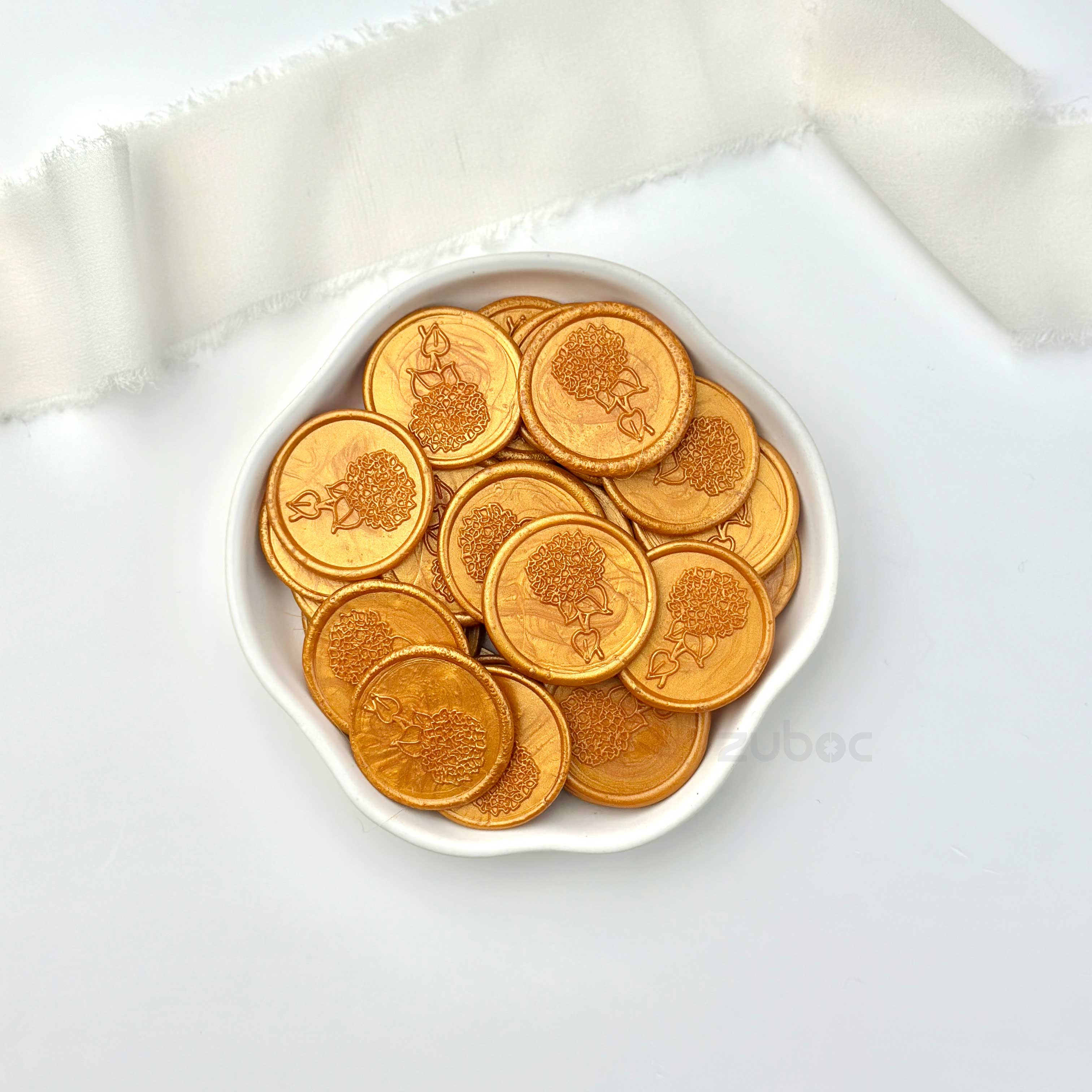 Hydrangea Wax Seal - Light Gold (set of 5)