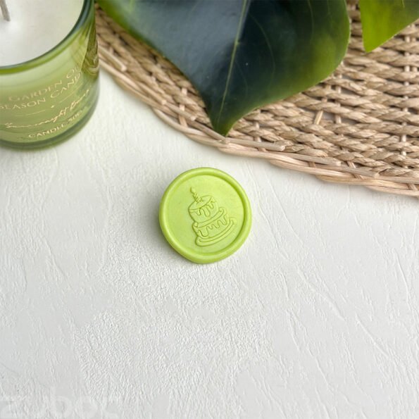 Wax seal in lime green cake design for crafting and invitations-2