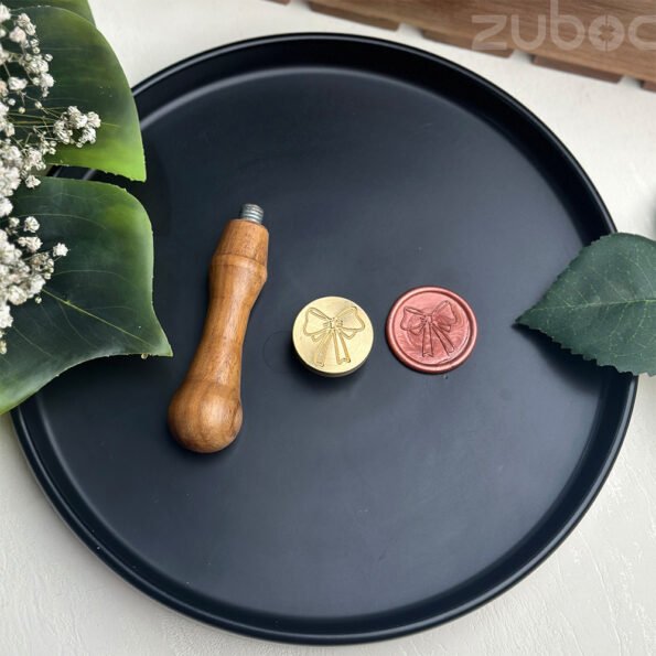 Ribbon-1 wax seal stamp with a smooth wooden handle -2