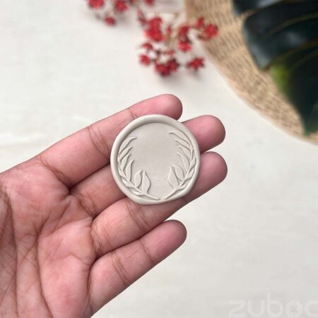 Wax seal in light grey leaf branch design, ideal for envelopes and gifts-1